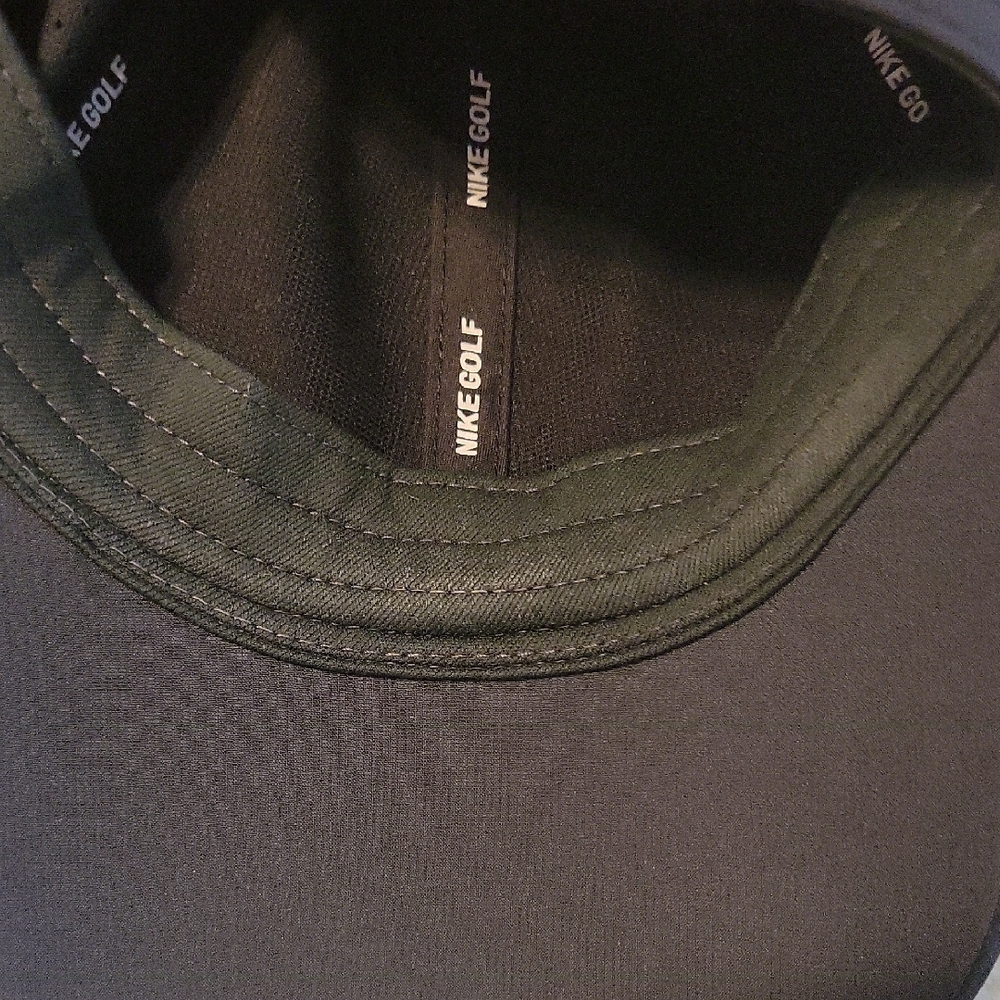 Nike Golf Black Hat with White Swoosh - Picture 5 of 6